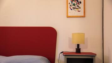 Bügeleisen/Bügelbrett, WLAN, Bettwäsche