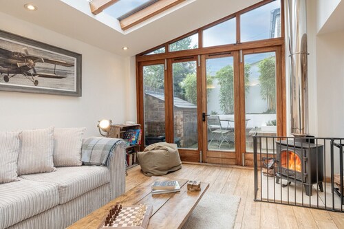 The Coach House - Beautiful 1 Bedroom in Cheltenham