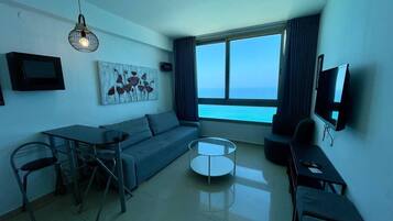 Panoramic Apartment | Blackout drapes, iron/ironing board, free WiFi, bed sheets