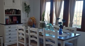 Dining - Large villa in quiet area, very spacious and sunny (pet friendly). (Vinaròs)