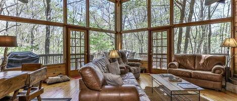 智能電視、壁爐