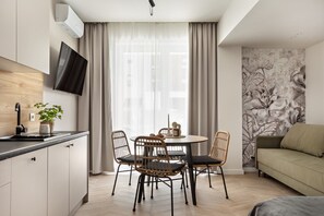 Appartamento Superior, vista cortile | 1 camera, biancheria da letto di alta qualità, materassi in memory foam