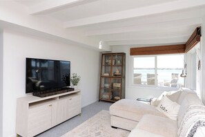 スマートテレビ、暖炉