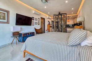 Iron/ironing board, WiFi, bed sheets
