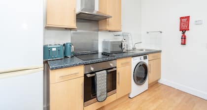 Permazing Apartment with free parking