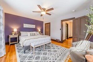 3 bedrooms, iron/ironing board, WiFi, bed sheets