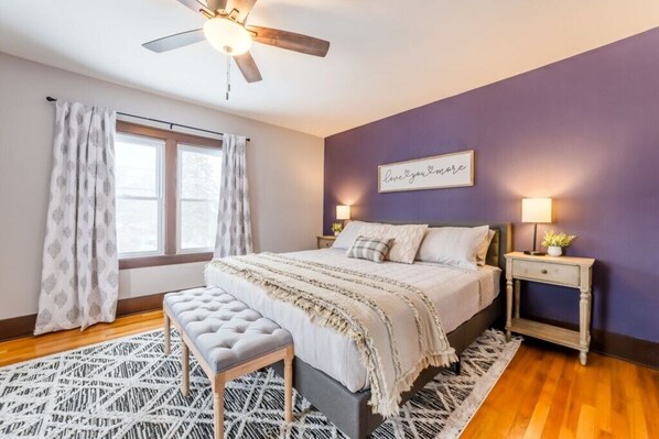 3 bedrooms, iron/ironing board, WiFi, bed sheets