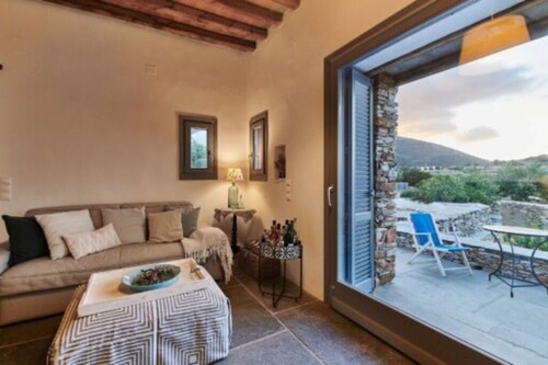Sifnos Home - A Tranquil Island Getaway