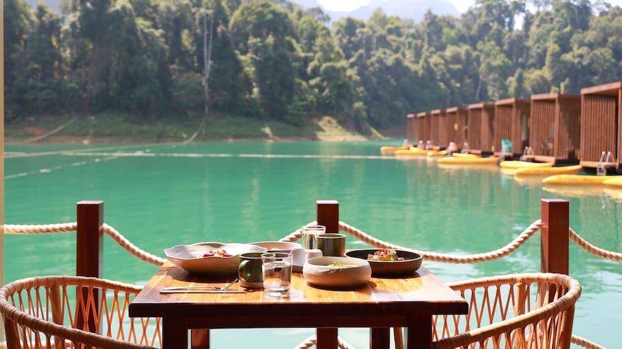 360 issara Floating Resort