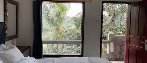 3 室のベッドルーム、WiFi (無料)