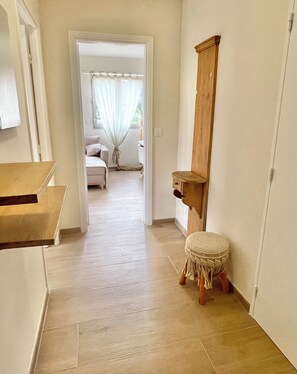 Interior - Le Grand Estivale - 3 terraces- 100m sandy beach- private parking- air conditioning (Saint-Raphaël)