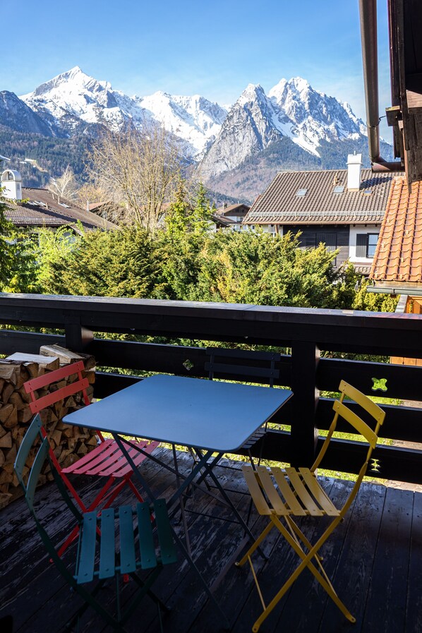 Appartement, 2 chambres, balcon, vue montagne | Balcon