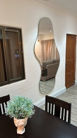 Interior - Stylish 1 & 2-BR Getaway Spot (Accra)