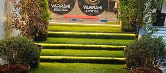 Varrahi Exotica