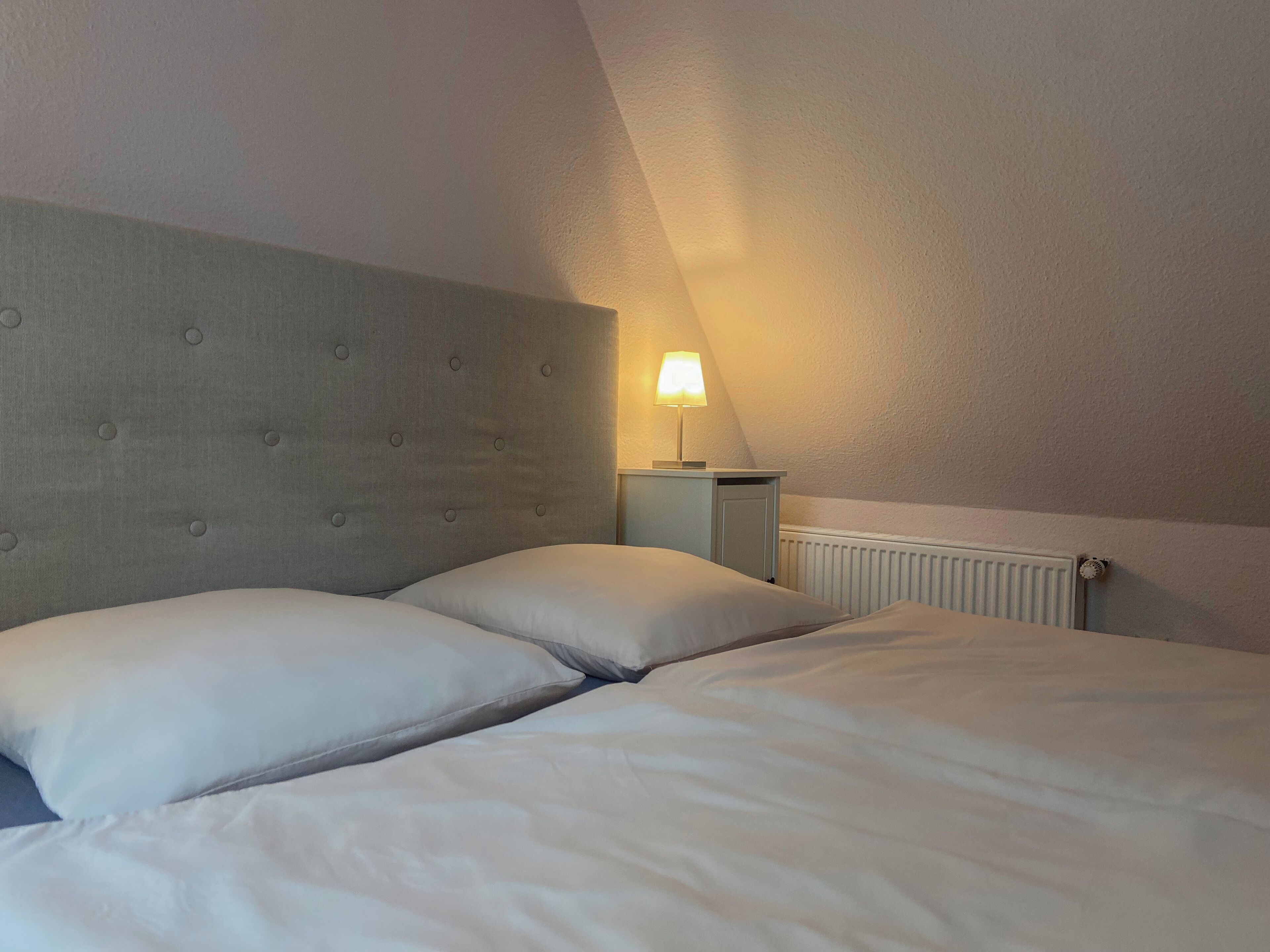 2 bedrooms, WiFi (free), bed sheets