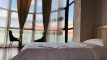 Deluxe Double Room | Desk, laptop workspace, soundproofing, free WiFi
