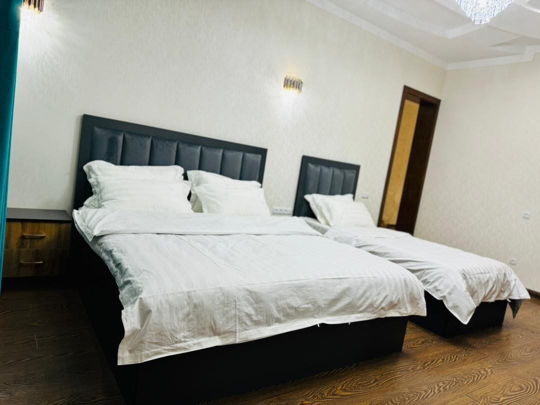 Desk, laptop workspace, soundproofing, free WiFi