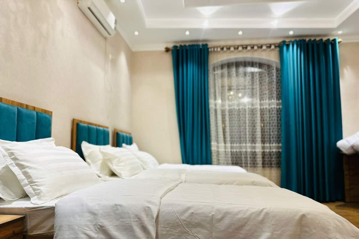 Skrivebord, arbejdsområde til bærbare computere, lydisolering