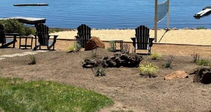 Beautiful Lake Front Home on Lake Almanor.