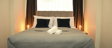 Luxury Double Room, Shared Bathroom | 1 bedroom, memory foam beds, individually decorated