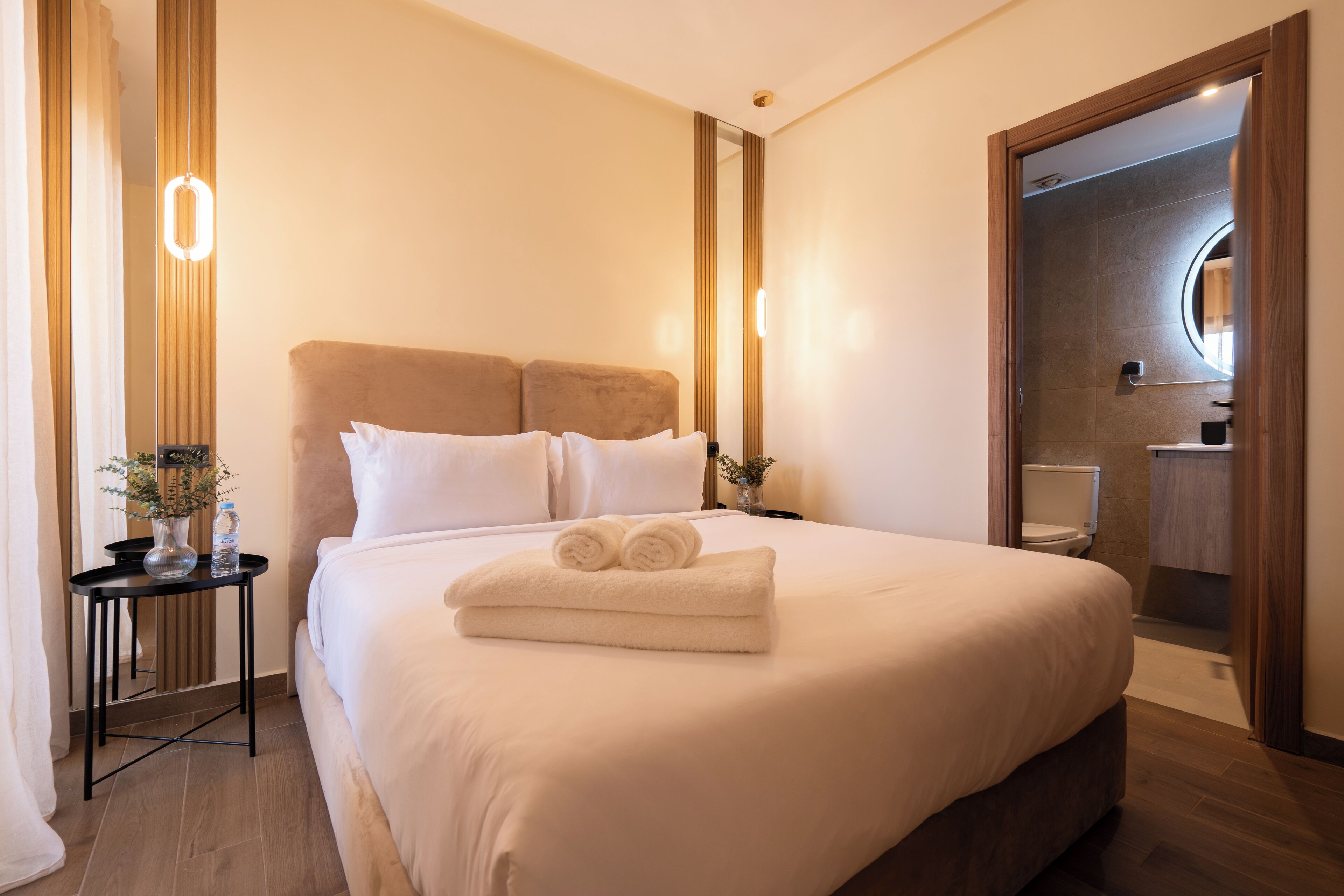 2 chambres, fer et planche à repasser, lit parapluie, Wi-Fi gratuit