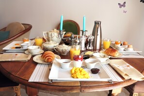 Petit déjeuner continental compris tous les jours
