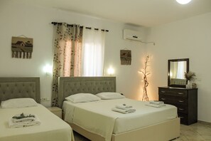 1 soverom, strykejern/-brett, reiseseng for barn og wi-fi (inkludert)