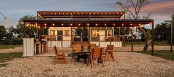 Cozy Cabin in the Country, 25 mins from Waco, Texas