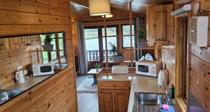 Ant River Lodge Houseboat