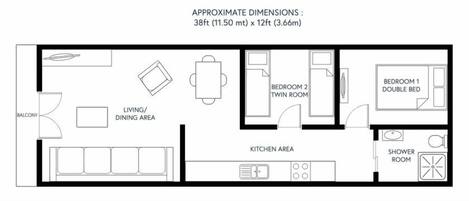 Grundriss eines Hauses mit ungefähren Abmessungen von 11,5 Metern mal 3,7 Metern. Es zeigt einen Wohn-/Essbereich, eine Küche, Schlafzimmer 1 mit Doppelbett, Schlafzimmer 2 mit zwei Einzelbetten und einen Balkon.