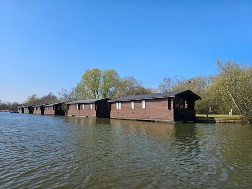Yare River Lodge Houseboat