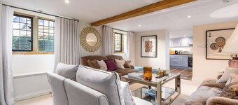 Luxury home in Great Tew: Experience the elegance of the Cotswolds