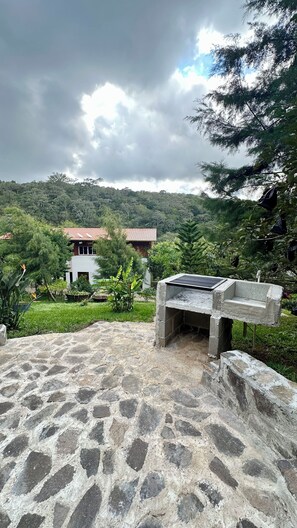 BBQ/picnic Area - La Villa de los Alas (Juayua)