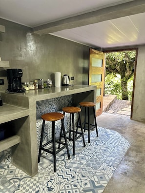Fridge, microwave, oven, blender