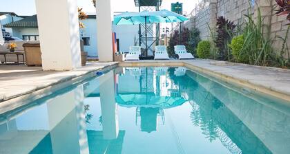 F2 - Pool, Inverter, Gym, Pavilion, Wifi, Perfect for Kids - Ibex Meanwood!