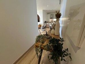 Interior - Superb 3 P with balcony view near beach (Antibes)