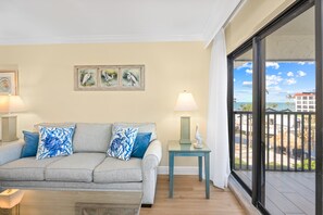 Téléviseur, livres