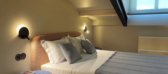 SUTRooms - Orange Room by Quantique