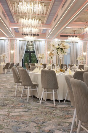 Business center - Chitulescu Hotel (Targoviste)