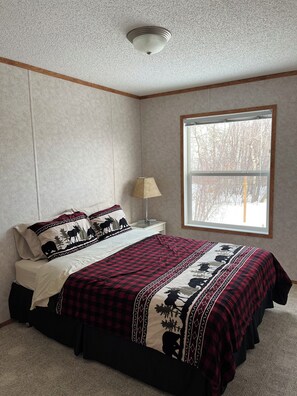 4 bedrooms, WiFi, bed sheets