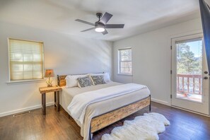 3 habitaciones, escritorio, wifi gratis y ropa de cama 
