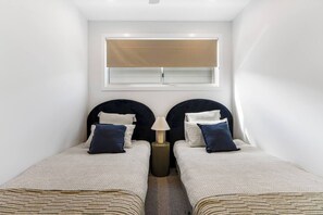 3 bedrooms, iron/ironing board, WiFi