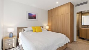 Unclassified image, 2 of 12, button - Lux Style Spacious 2 Bed Apt, Pool , Parking (Kangaroo Point)