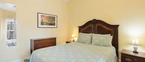 1 chambre, lit parapluie, Wi-Fi gratuit, draps fournis