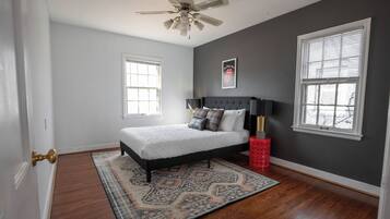 4 slaapkamers, reisbedje, wifi, beddengoed