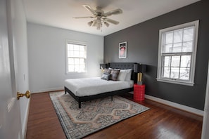 4 chambres, lit parapluie, Wi-Fi, draps fournis
