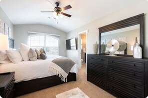 3 bedrooms, in-room safe, desk, iron/ironing board