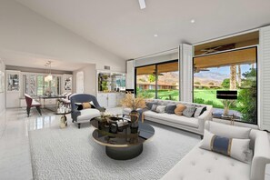 Smart TV, fireplace, offices - Fantastic Views - 2 beds, large office, and 2.5 baths in Rancho Mirage. (Rancho Mirage)