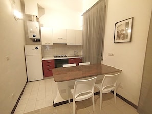 Comfort Apartment | Private kitchen | Fridge, freezer - HH Monferrato (Alessandria)