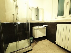 Business Apartment | Bathroom - HH Monferrato (Alessandria)